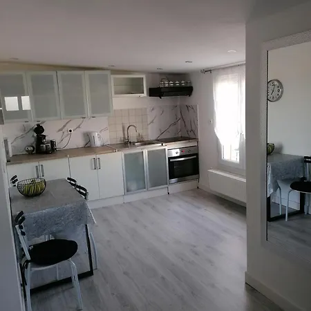 Appt Moderne 50m2 Avec Terrasse